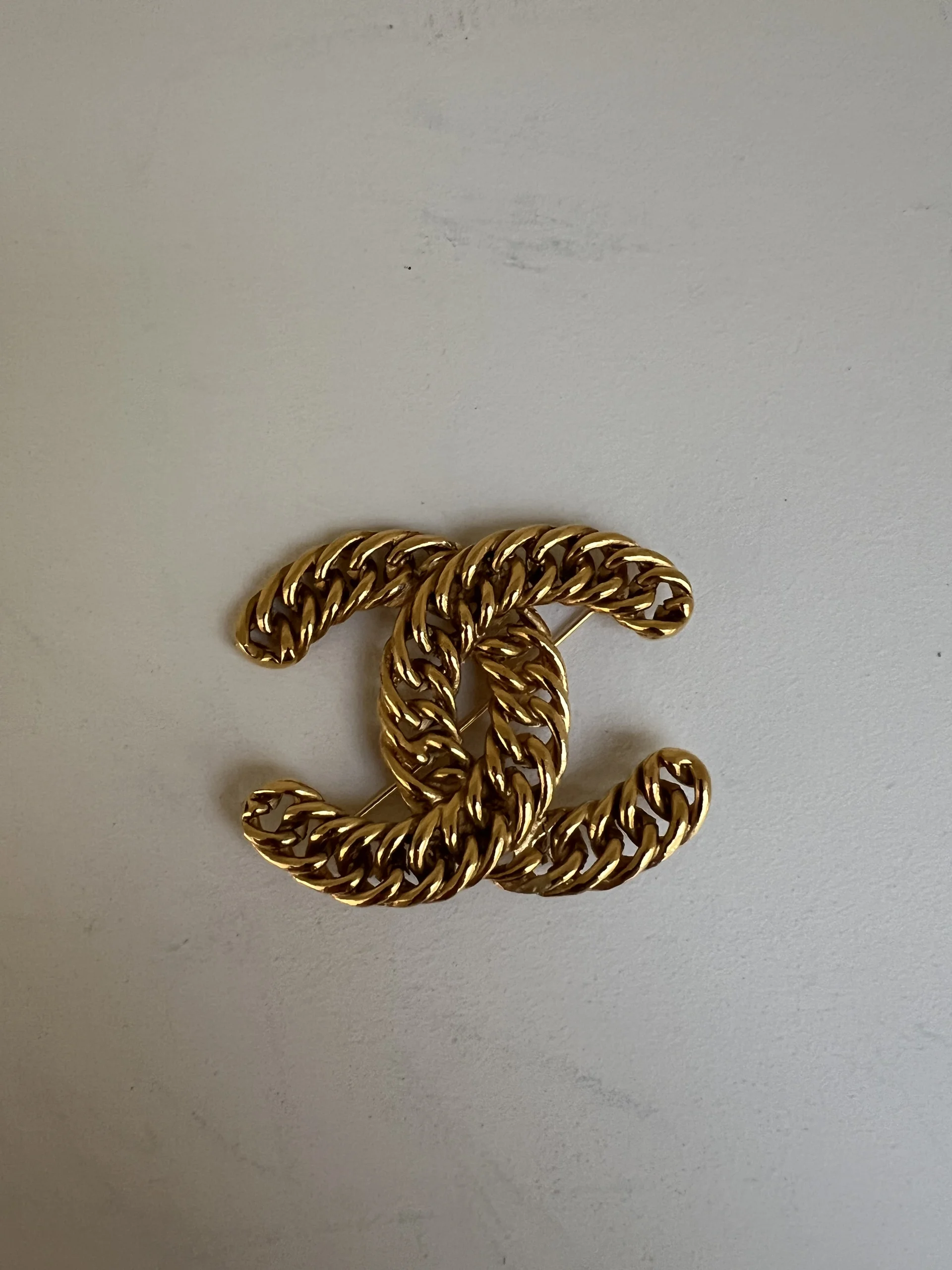 Chanel Broche