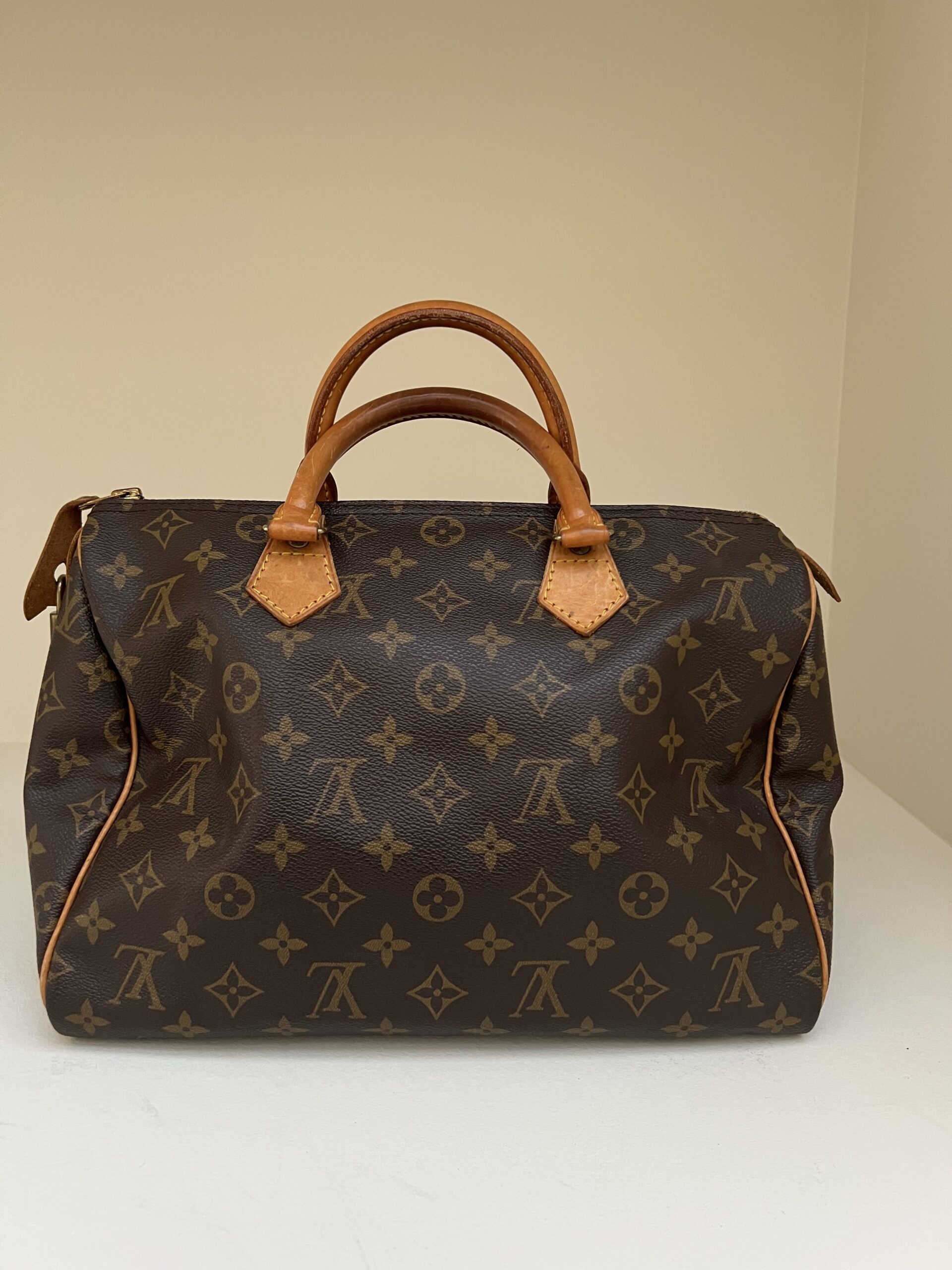 Louis Vuitton Speedy 30