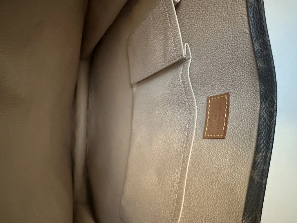 Louis Vuitton Sac Plat MM Bag