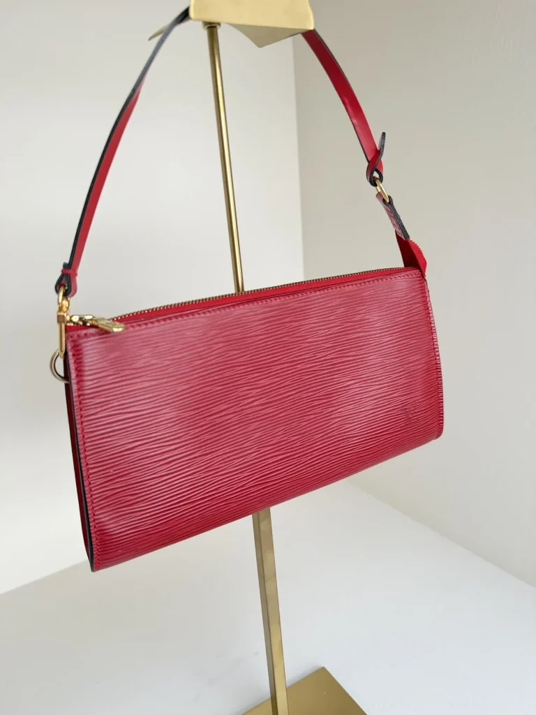 Louis Vuitton Pochette Red