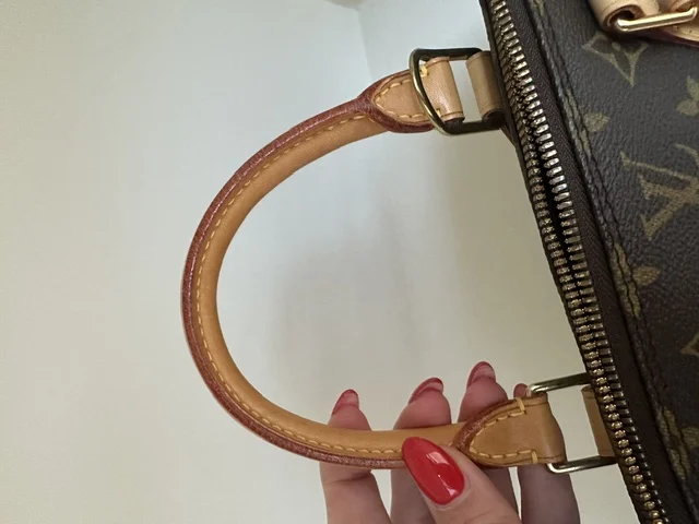 Louis Vuitton Alma GM Monogram Canvas Handbag